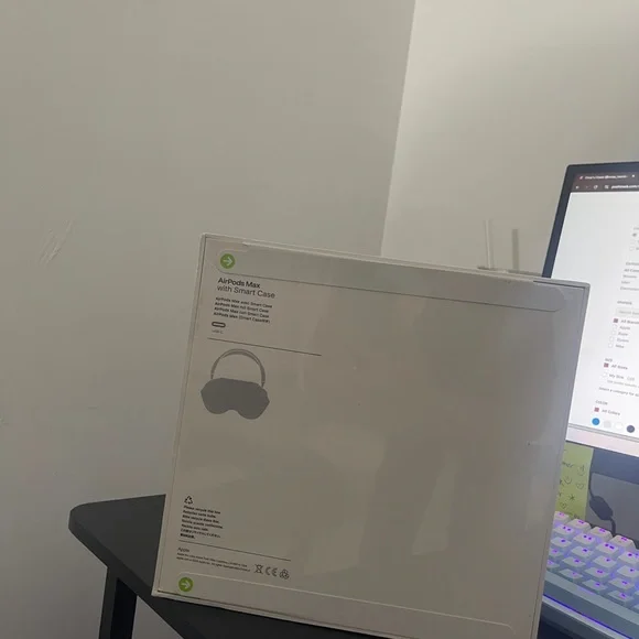 Apple AirPods Max - sky blue - Picture 2 of 2